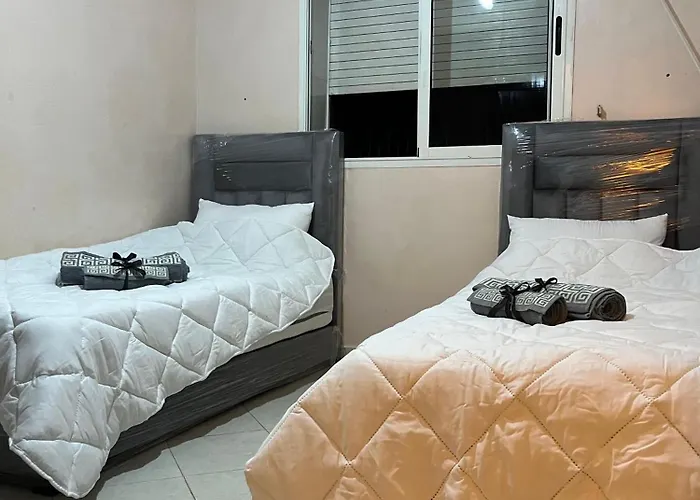 Cozy Apartment Near Airport